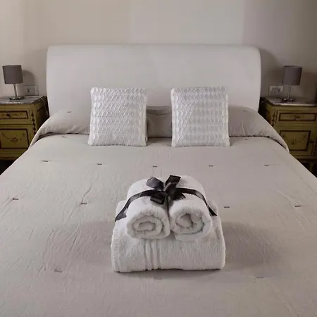 Ca Spada 2 Bedrooms & 2 Bathrooms בית הארחה 4*