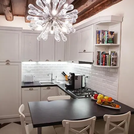 Ca Spada 2 Bedrooms & 2 Bathrooms 招待所