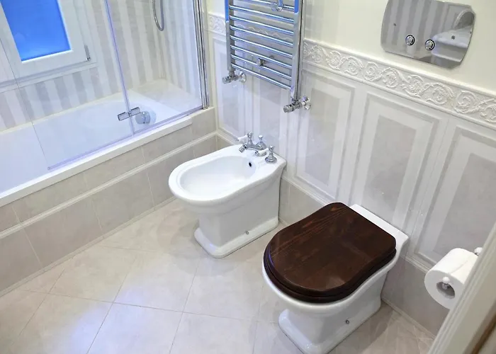 Ca Spada 2 Bedrooms & 2 Bathrooms בית הארחה 4*